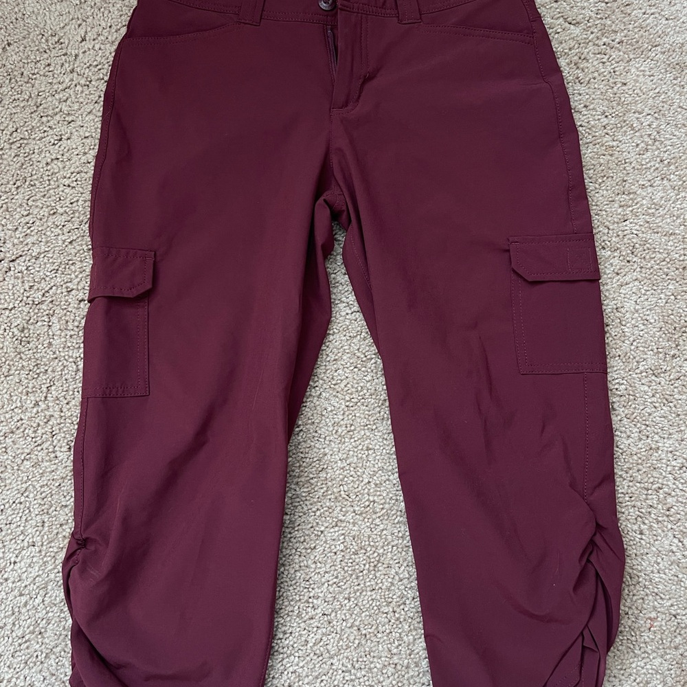 Eddie Bauer Women's Burgundy Capris